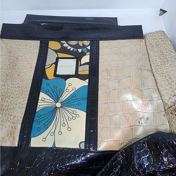 Miche Prima Lynnette Cream & Black Reptile Skin Pattern & Floral Shell - Picture 5 of 7